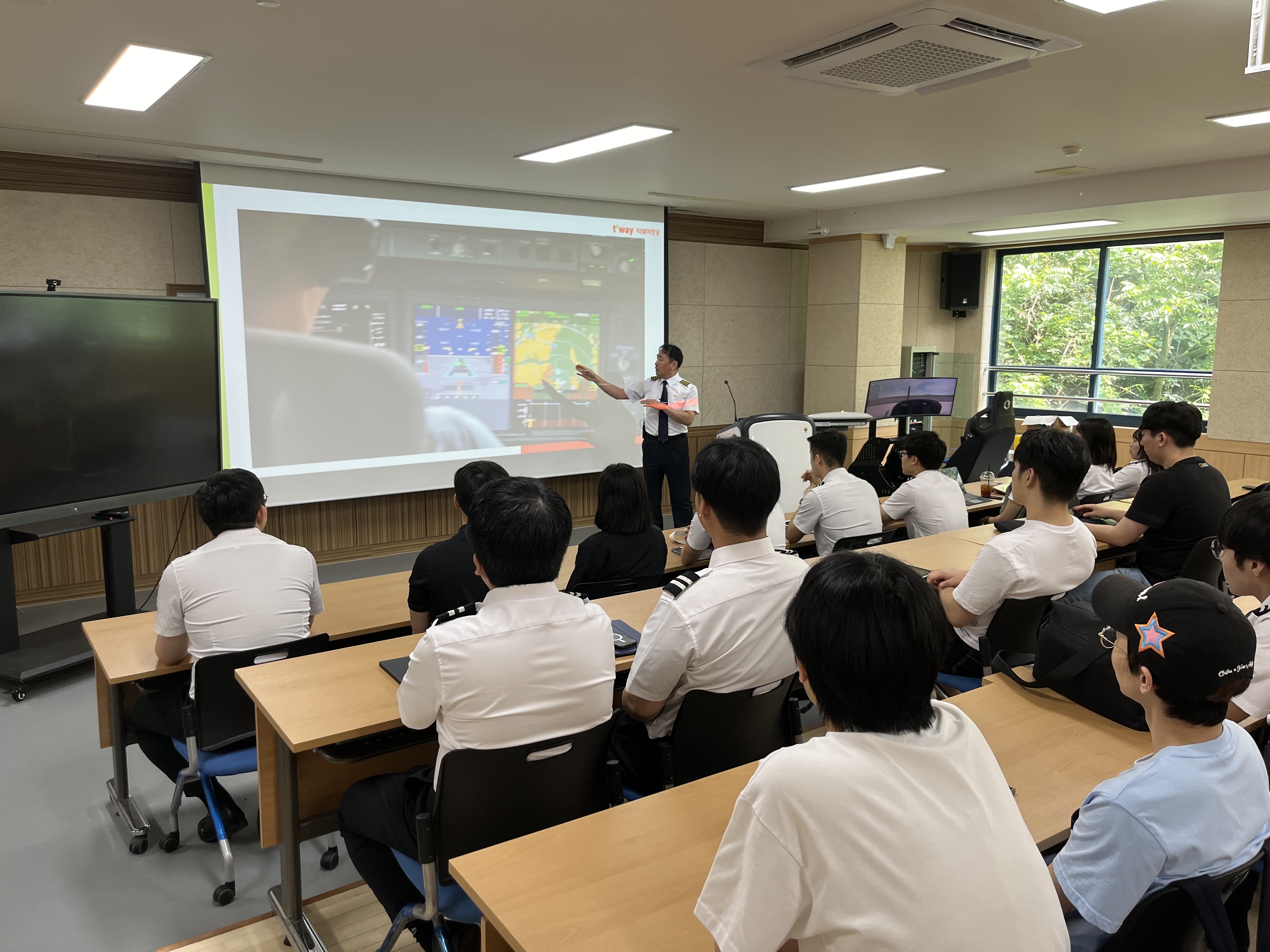 초당대학교 UAM 기체 운용을 위한 시뮬레이터 운용 인력양성 프로그램